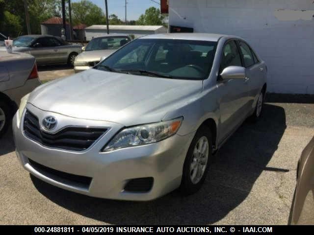 4T4BF3EK7AR084879 - 2010 TOYOTA CAMRY SE/LE/XLE 银色 照片 2