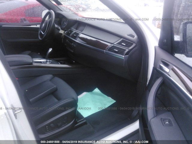 5UXZV8C58CL423599 - 2012 BMW X5 XDRIVE50I Beyaz fotoğraf 5