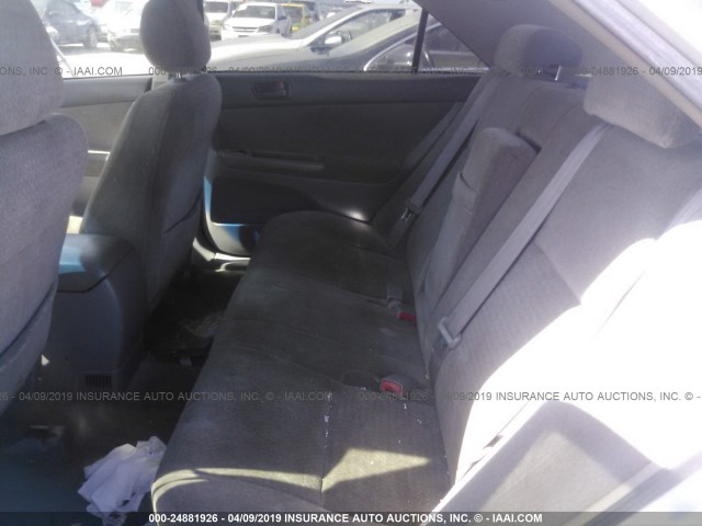 JTDBE32K030174813 - 2003 TOYOTA CAMRY LE/XLE SILVER photo 8