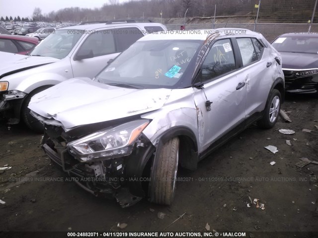 3N1CP5CUXJL526308 - 2018 NISSAN KICKS S/SR/SV GRAY photo 2