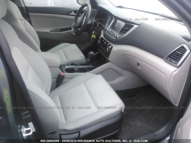 KM8J33A45JU668459 - 2018 HYUNDAI TUCSON LIMITED/SPORT AND ECO/SE GRAY photo 5