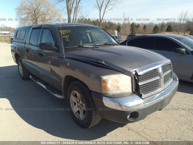 1D7HW48N55S236251 - 2005 DODGE DAKOTA QUAD SLT GRAY photo 1