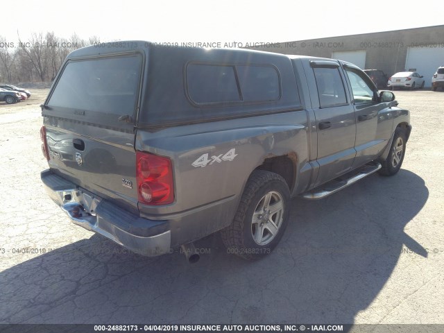 1D7HW48N55S236251 - 2005 DODGE DAKOTA QUAD SLT GRAY photo 4