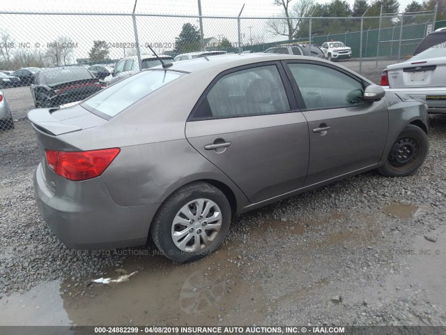 KNAFU4A21A5880679 - 2010 KIA FORTE EX GRAY photo 4