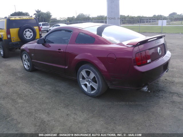 1ZVFT82H575231781 - 2007 FORD MUSTANG GT MAROON photo 3