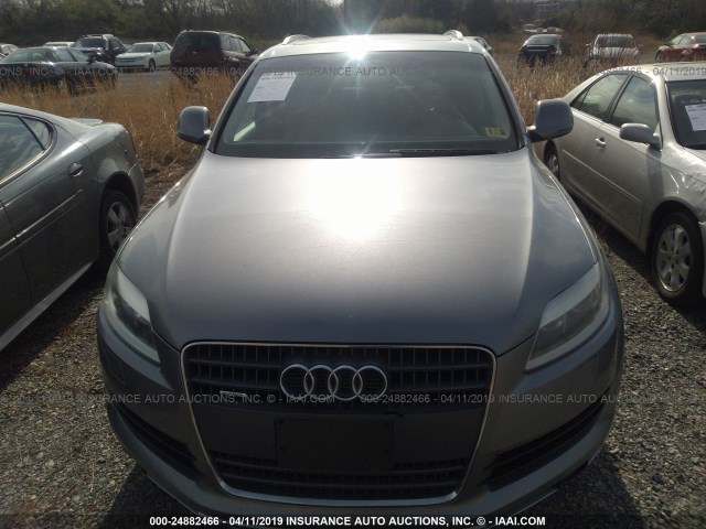 WA1BV94L57D041675 - 2007 AUDI Q7 4.2 QUATTRO PREMIUM SILVER photo 6