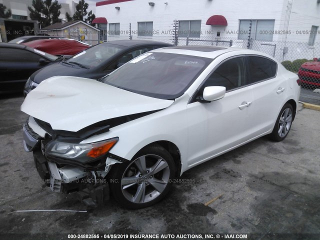 19VDE1F34FE000585 - 2015 ACURA ILX 20 WHITE photo 2