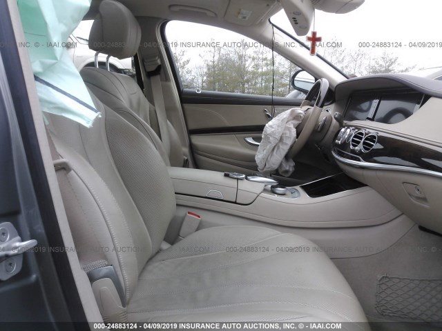 WDDUG8FB5FA092607 - 2015 MERCEDES-BENZ S 550 4MATIC GRAY photo 5