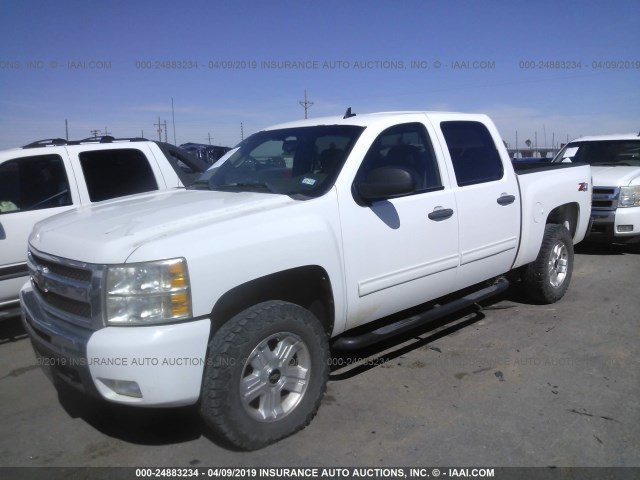 3GCPKSE36BG216263 - 2011 CHEVROLET SILVERADO K1500 LT WHITE photo 2