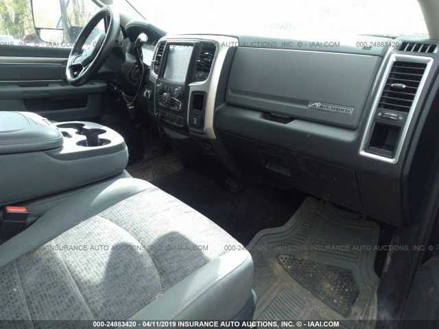 3C63RRHL0GG165677 - 2016 RAM 3500 SLT GRAY photo 5