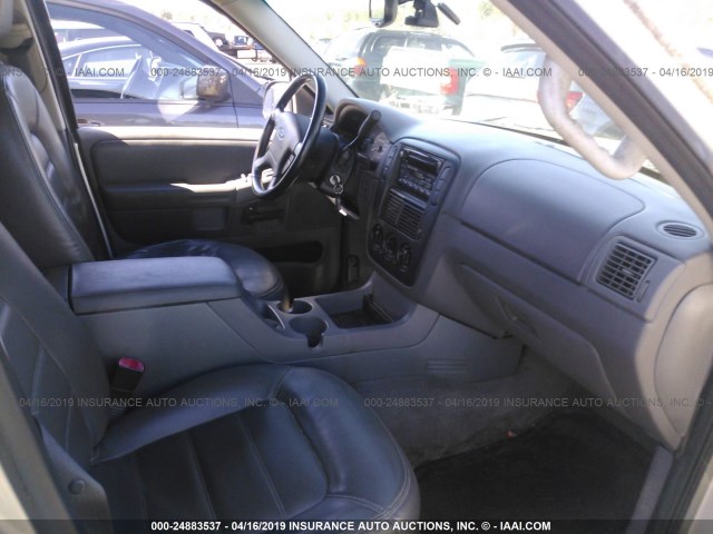 1FMZU73W32UD32574 - 2002 FORD EXPLORER XLT GRAY photo 5