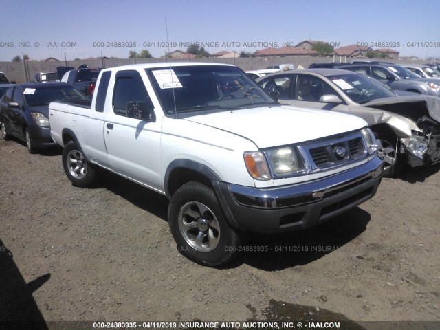 1N6DD26S6YC418824 - 2000 NISSAN FRONTIER KING CAB XE WHITE photo 1