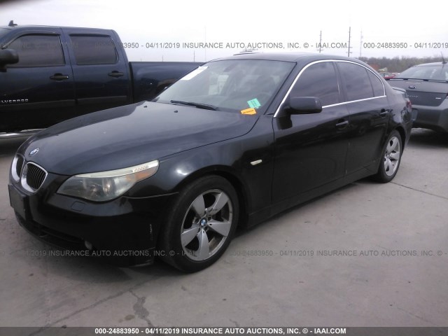 WBANE53597CY05545 - 2007 BMW 525 I BLACK photo 2