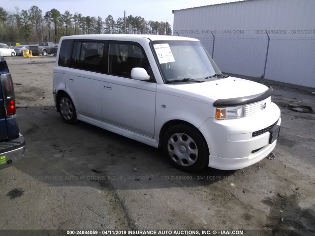 JTLKT324364120141 - 2006 TOYOTA SCION XB WHITE photo 1