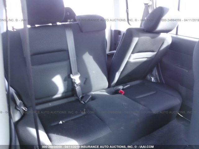 JTLKT324364120141 - 2006 TOYOTA SCION XB WHITE photo 8