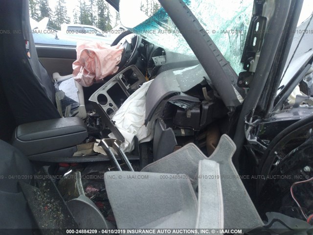 1GTDS136958171193 - 2005 GMC CANYON BLACK photo 5