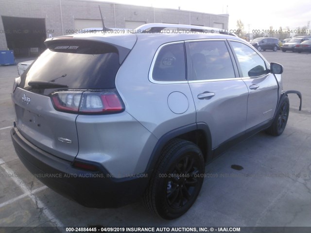 1C4PJLCB7KD114471 - 2019 JEEP CHEROKEE LATITUDE SILVER photo 4