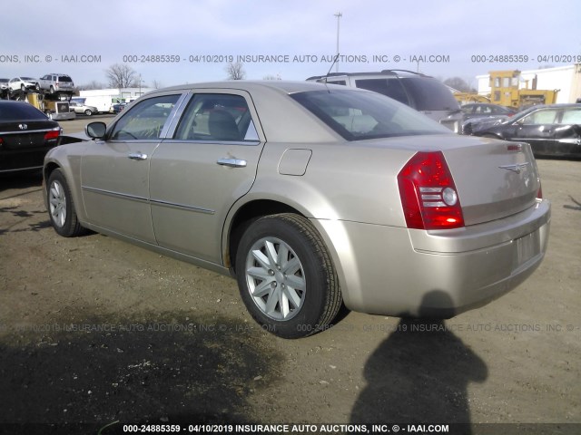 2C3KA43R78H222215 - 2008 CHRYSLER 300 LX GOLD photo 3