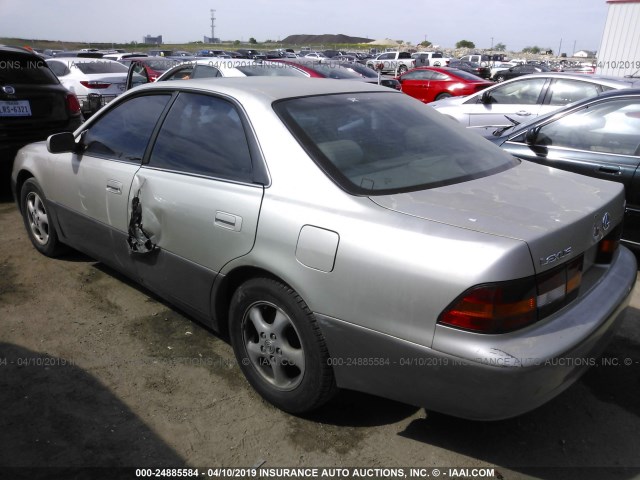 JT8BF28G0W5033062 - 1998 LEXUS ES 300 GOLD photo 3