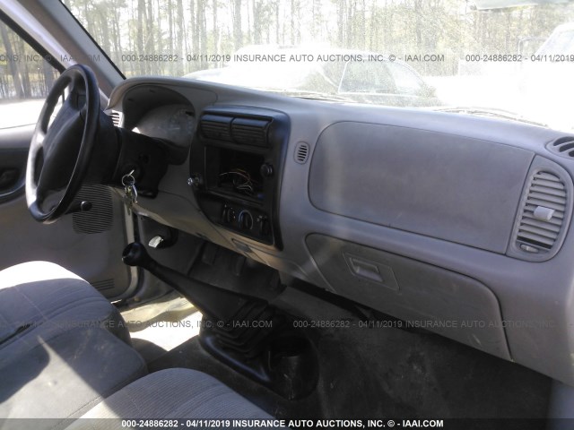 1FTCR10A8VTA33061 - 1997 FORD RANGER WHITE photo 5