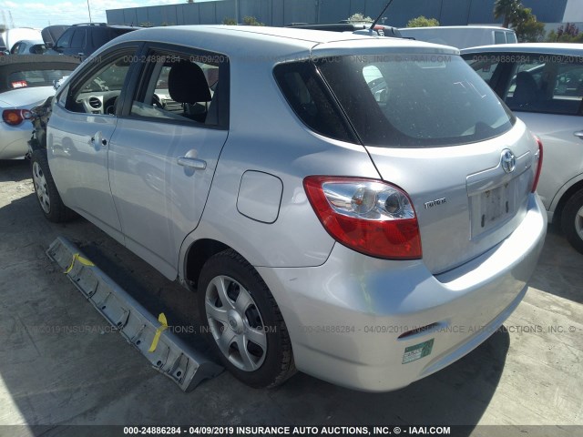 2T1KU4EE3AC410503 - 2010 TOYOTA COROLLA MATRIX  SILVER photo 3
