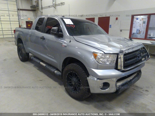 5TFUY5F13CX243255 - 2012 TOYOTA TUNDRA DOUBLE CAB SR5 SILVER photo 1
