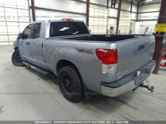 5TFUY5F13CX243255 - 2012 TOYOTA TUNDRA DOUBLE CAB SR5 SILVER photo 3