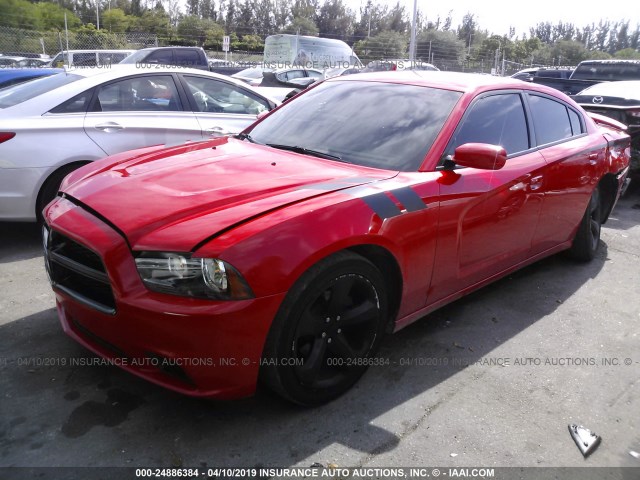 2C3CDXHG5EH334253 - 2014 DODGE CHARGER SXT RED photo 2