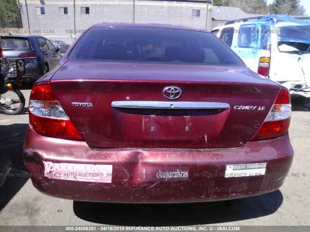 4T1BE32K02U057879 - 2002 TOYOTA CAMRY LE/XLE/SE RED photo 6