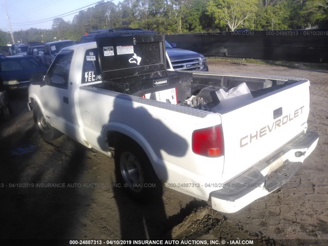 1GCCS1443WK106868 - 1998 CHEVROLET S TRUCK S10 WHITE photo 3