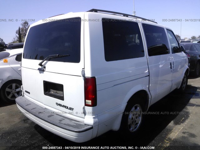 1GNDM19X35B112953 - 2005 CHEVROLET ASTRO WHITE photo 4