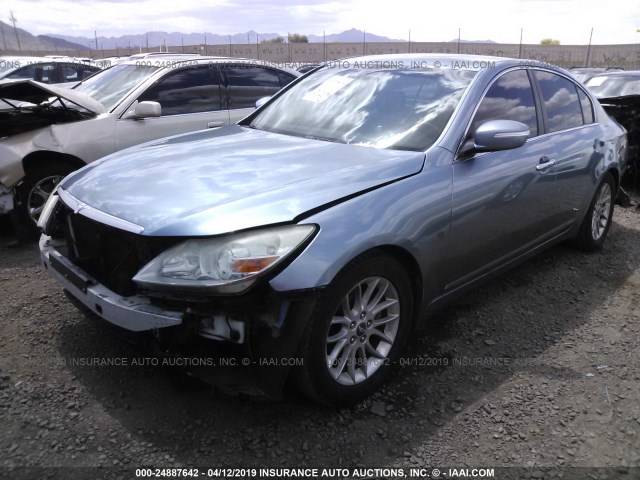 KMHGC4DE0AU097550 - 2010 HYUNDAI GENESIS 3.8L SILVER photo 2