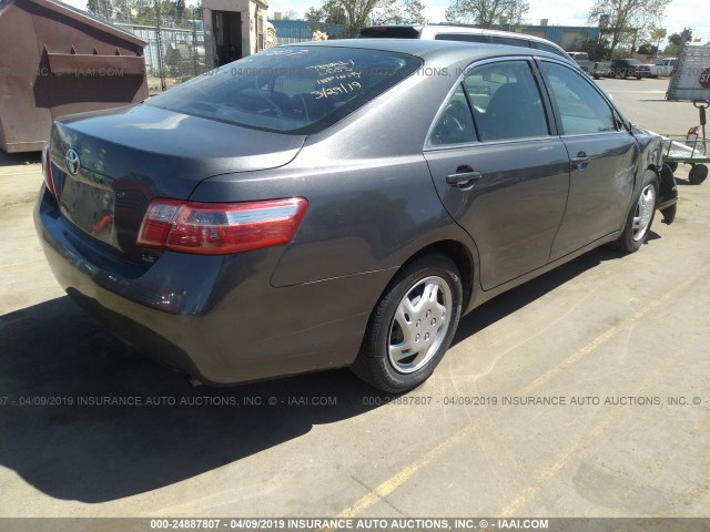 4T1BE46K27U592445 - 2007 TOYOTA CAMRY NEW GENERAT CE/LE/XLE/SE GRAY photo 4