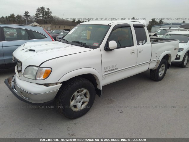 5TBBT48142S290062 - 2002 TOYOTA TUNDRA ACCESS CAB LIMITED WHITE photo 2
