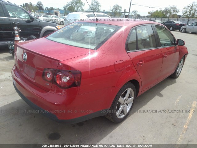 3VWAZ7AJXAM104033 - 2010 VOLKSWAGEN JETTA LIMITED RED photo 4