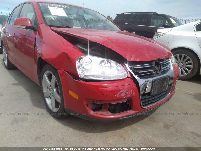 3VWAZ7AJXAM104033 - 2010 VOLKSWAGEN JETTA LIMITED RED photo 6