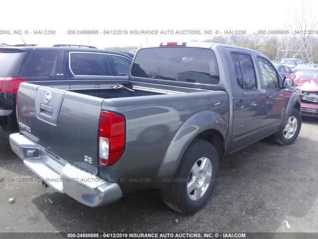 1N6AD07U96C449649 - 2006 NISSAN FRONTIER CREW CAB LE/SE/OFF ROAD GRAY photo 4