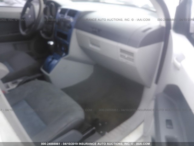 1B3HB48B07D327884 - 2007 DODGE CALIBER SXT WHITE photo 5