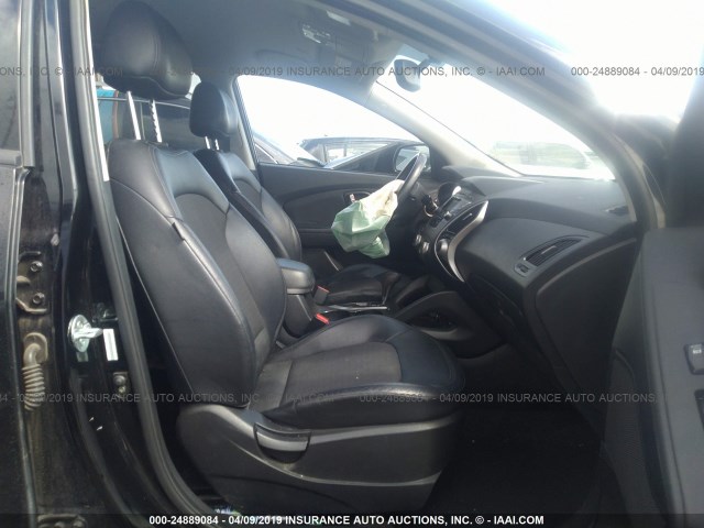 KM8JU3AC0BU269982 - 2011 HYUNDAI TUCSON GLS/LIMITED შავი ფოტო 5