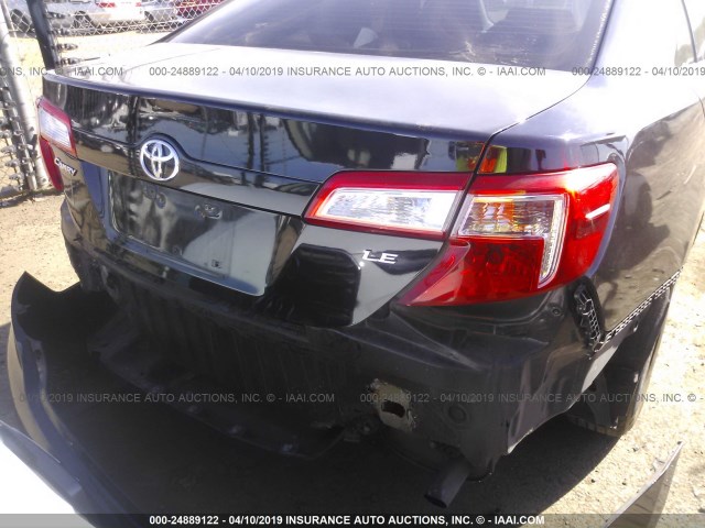 4T1BF1FKXCU051715 - 2012 TOYOTA CAMRY SE/LE/XLE BLACK photo 6