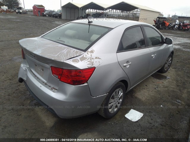 KNAFU4A22A5216147 - 2010 KIA FORTE EX SILVER photo 4