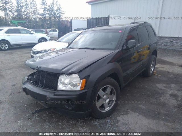 1J4GR48K55C724977 - 2005 JEEP GRAND CHEROKEE LAREDO/COLUMBIA/FREEDOM 黑色 照片 2