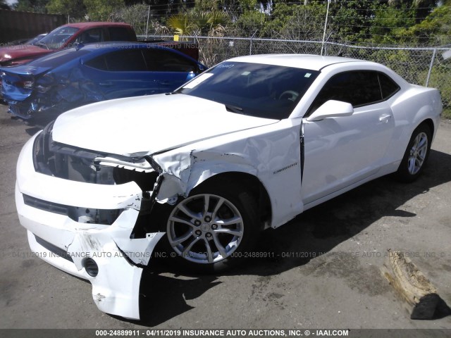 2G1FB1E34F9255593 - 2015 CHEVROLET CAMARO LS WHITE photo 2