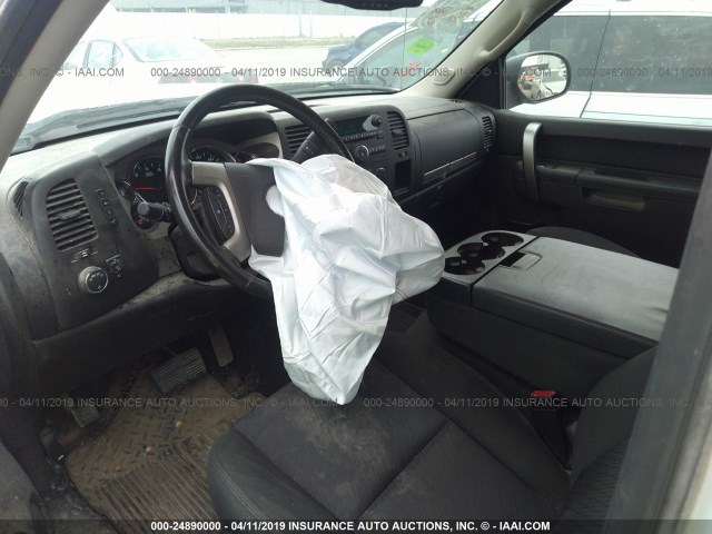 3GTP2VE74CG310180 - 2012 GMC SIERRA K1500 SLE WHITE photo 5