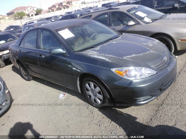 JTDBE32K840271761 - 2004 TOYOTA CAMRY LE/XLE GREEN photo 1