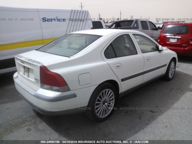 YV1RS58DX22137910 - 2002 VOLVO S60 2.4T WHITE photo 4