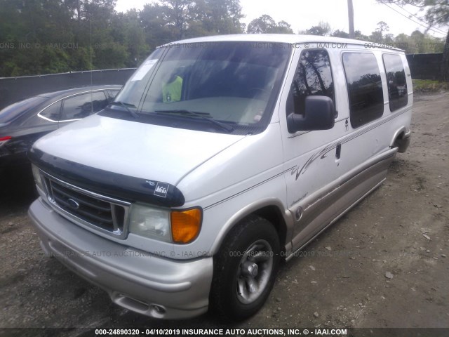 1FDRE14L34HA15453 - 2004 FORD ECONOLINE E150 VAN WHITE photo 2