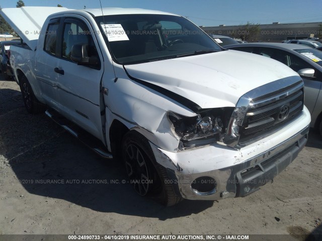 5TFUY5F18AX139910 - 2010 TOYOTA TUNDRA DOUBLE CAB SR5 WHITE photo 1