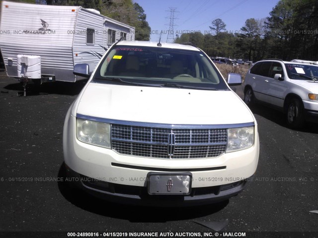 2LMDU88CX7BJ19895 - 2007 LINCOLN MKX WHITE photo 6