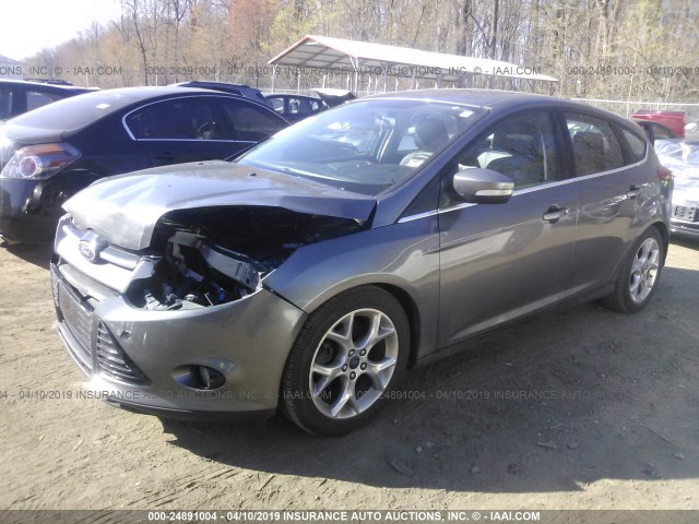 1FADP3N21EL369003 - 2014 FORD FOCUS TITANIUM GRAY photo 2